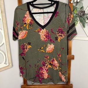 Maurice’s V-Neck Floral Top